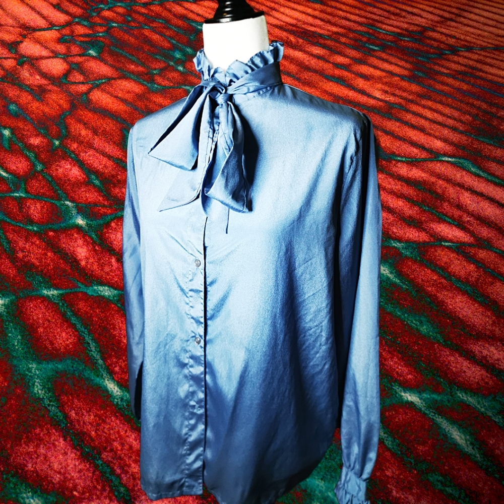 Vintage 1970s LINDEX 🐱 bow blouse